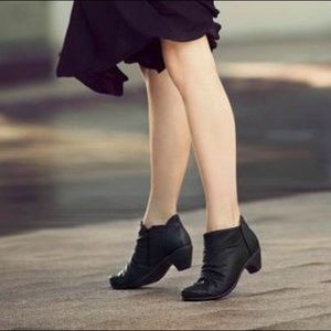 Naot Advance Boot Jet Black/Madra Leather. 38